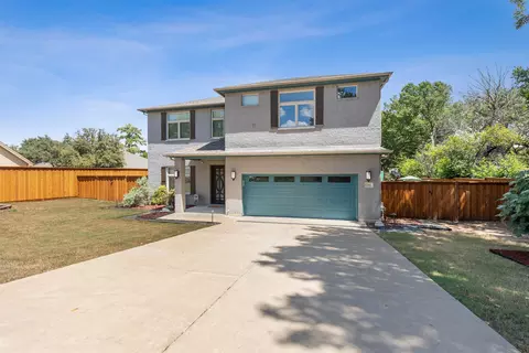 219 Blevins St, Grapevine, TX 76051