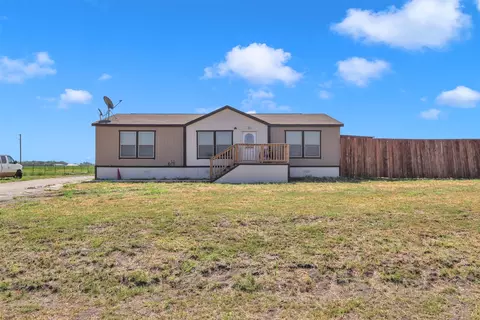 311 Cochise Dr, Ferris, TX 75125