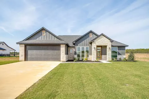 205 Jimmy Ln, Millsap, TX 76066