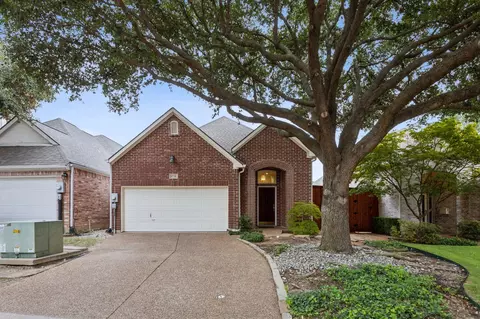 8736 Coppertowne Ln, Dallas, TX 75243