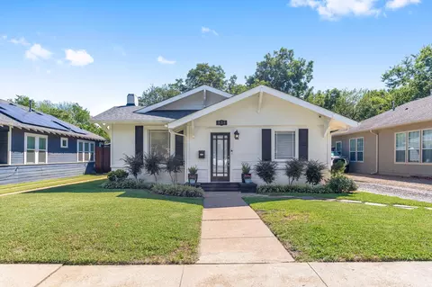 834 N Clinton Ave, Dallas, TX 75208