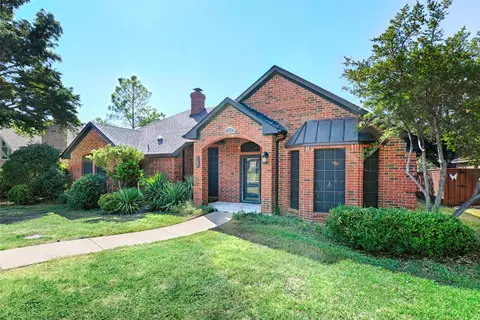 1117 Shawnee Trl, Carrollton, TX 75007