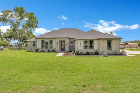 3037 Sunrise Trl, Weatherford, TX 76088