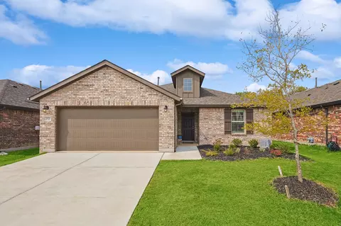 2521 Chevy Chase Dr, Denton, TX 76207