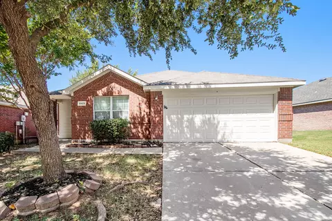 8425 Cactus Flower Dr, Fort Worth, TX 76131