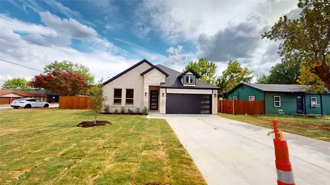 1431 E Marshall Dr, Grand Prairie, TX 75051