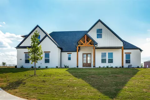 110 Gray Fox Ct, Godley, TX 76044