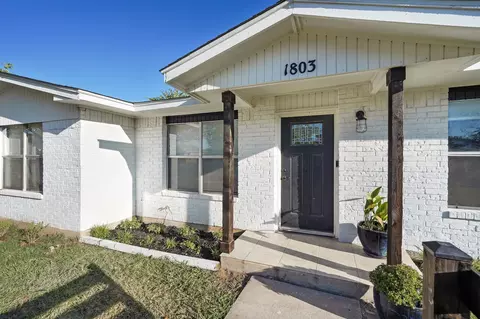 1803 SE 13th St, Mineral Wells, TX 76067