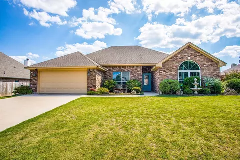 2306 Ridgewood Dr, Bridgeport, TX 76426
