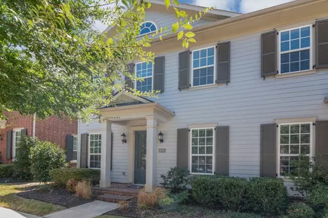 8716 Ice House Dr, North Richland Hills, TX 76180