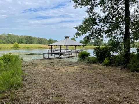 Lake Country Tx-77, Atlanta, TX 75551