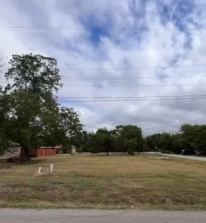 809 E Buffalo St, Forney, TX 75126 photo 2