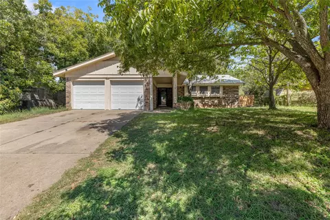 1106 Julie St, Weatherford, TX 76086
