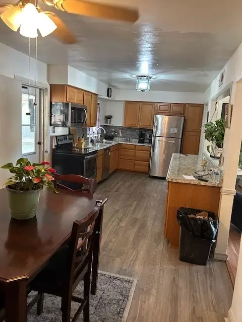 13568 Webb Chapel Rd, Farmers Branch, TX 75234