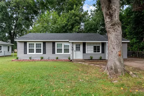 100 Lillian St, Bossier City, LA 71111