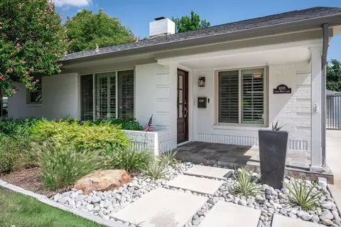 6938 Santa Maria Ln, Dallas, TX 75214