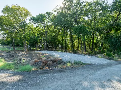126 Arlington St, Whitney, TX 76692