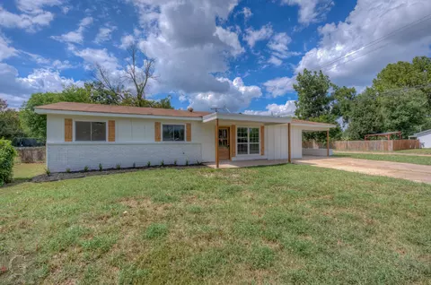 1315 Elsa Jane St, Bossier City, LA 71111