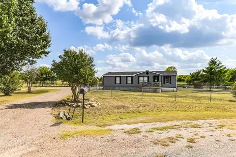 8404 Sage Meadows Dr, Alvarado, TX 76009