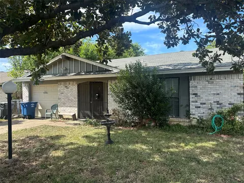 3915 Bernal Dr, Dallas, TX 75212
