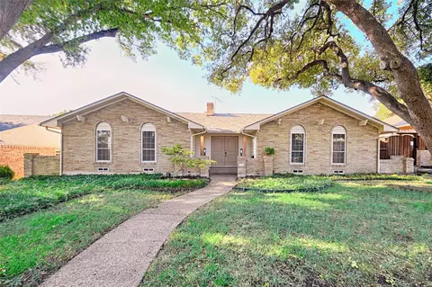 7728 La Verdura Dr, Dallas, TX 75248