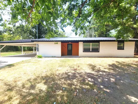 495 N Main St, Detroit, TX 75436