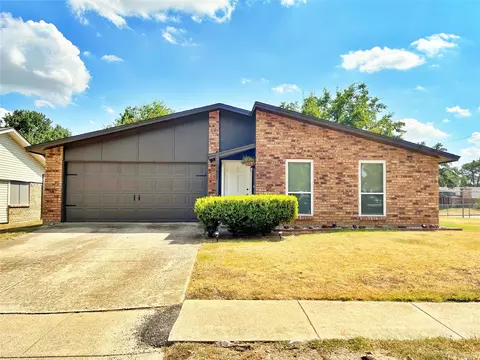 1617 Royster Rd, Fort Worth, TX 76134