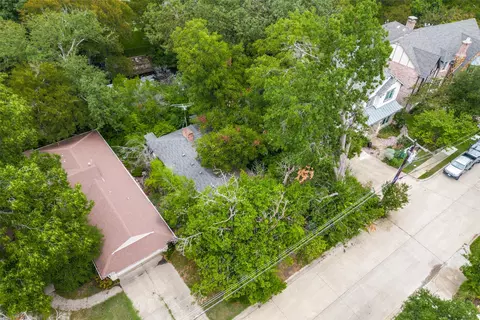 6751 Lakefair Cir, Dallas, TX 75214