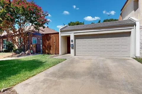 4993 Thunder Rd, Dallas, TX 75244