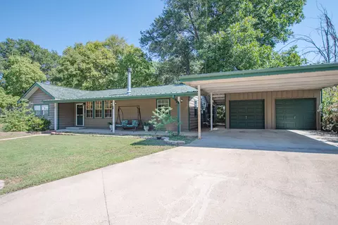 188 Autumn Wood Trl, Gun Barrel City, TX 75156