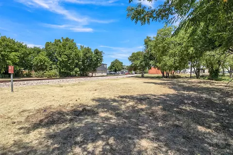 1401 E Cannon St, Fort Worth, TX 76104