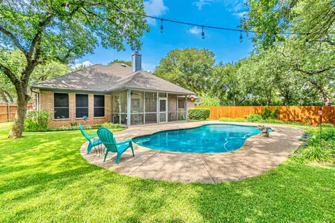 6905 Hunter Cove Dr, Arlington, TX 76001
