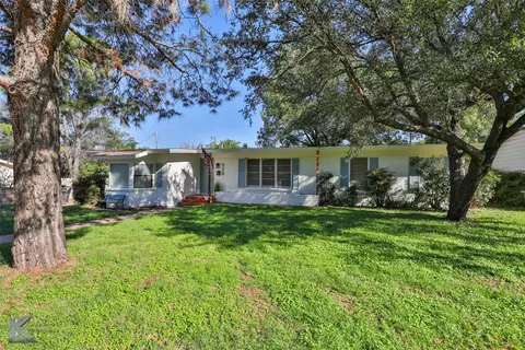 526 E North 21st St, Abilene, TX 79601