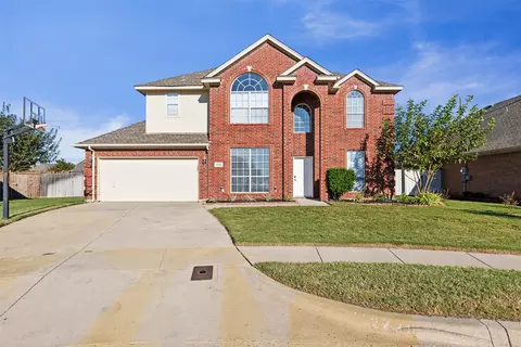 2720 Trent Trl, Fort Worth, TX 76118