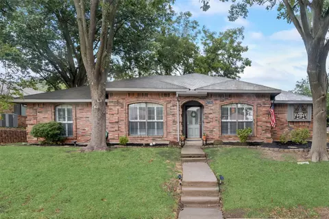 3813 Andrea Ln, Rowlett, TX 75088