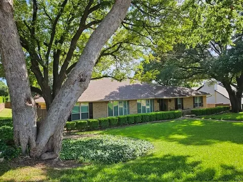 205 Meadowdale Dr, Rockwall, TX 75087