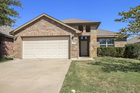 416 Prescott Ln, Crowley, TX 76036