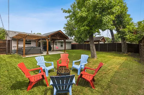 3146 Myra Ln, Farmers Branch, TX 75234