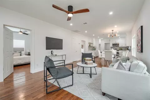 5911 E Grand Ave, Dallas, TX 75223