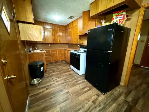Kitchen - 1406 N Avenue L, Haskell, TX 79521 photo 1 of 1