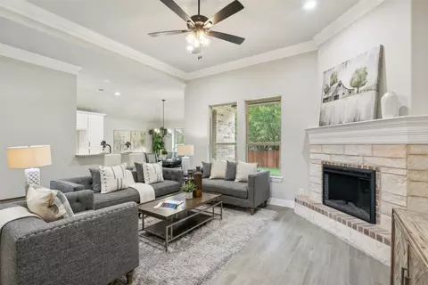 732 Jameson, Springtown, TX 76082 photo 6