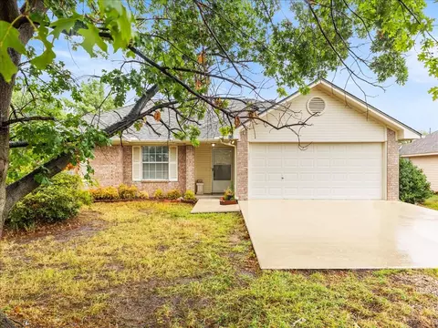 634 Lakeshore Blvd, Oak Point, TX 75068