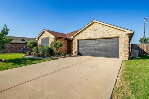 12404 Hunters Mill Trl, Burleson, TX 76028