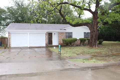 112 Willowgrove Dr, Hutchins, TX 75141