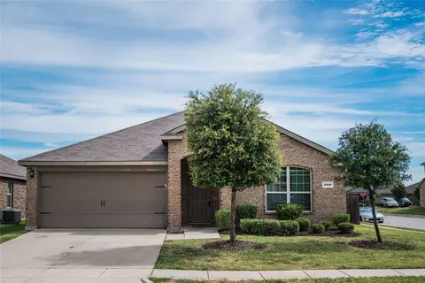 2350 San Marcos Dr, Forney, TX 75126