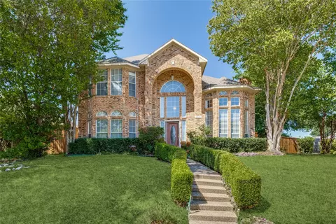 9117 Lakepointe Ave, Rowlett, TX 75088