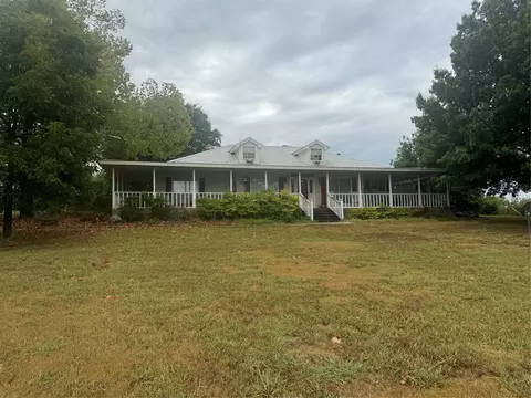 300 Smith Cemetery Rd, Waxahachie, TX 75165
