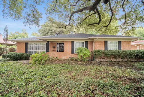 6844 Winchester St, Dallas, TX 75231