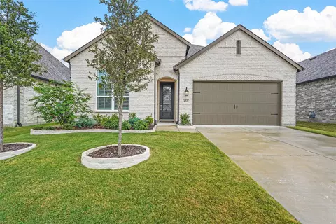 653 Brockwell Bnd, Forney, TX 75126