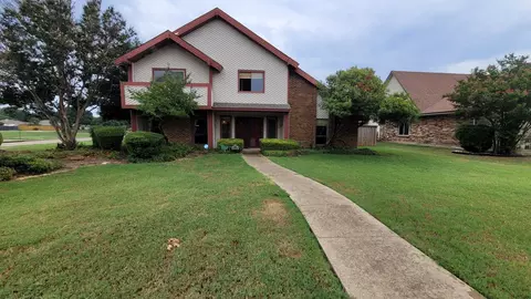 222 Gold Finch Dr, Richardson, TX 75081